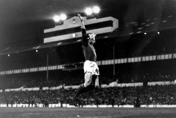 Mai 1971, Arsenal remporte son match à White Hart Lane contre les Spurs, une victoire qui  offre aux Gunners leur premier titre de champion depuis 1953